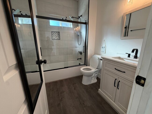 Foto del edificio - 4434 San Juan Ave