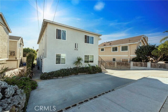 Foto principal - 1906 Carnegie Ln
