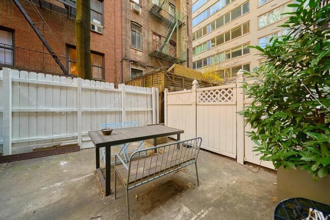 Building Photo - 1 bedroom in New York NY 10028
