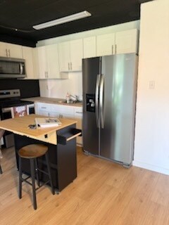 Foto del edificio - 446 Hoodridge Dr