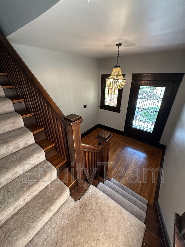 Photo - 1347 Duncan Ave Apartment