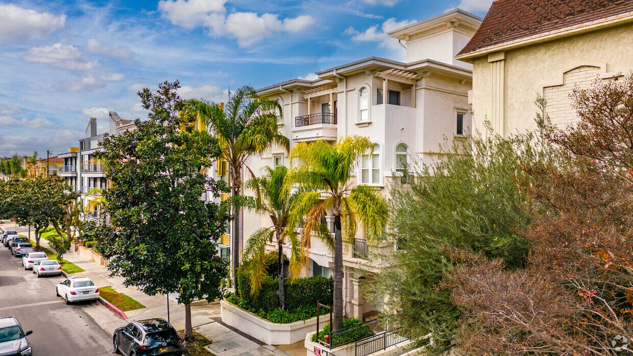 Primaria - 11737 Goshen Ave