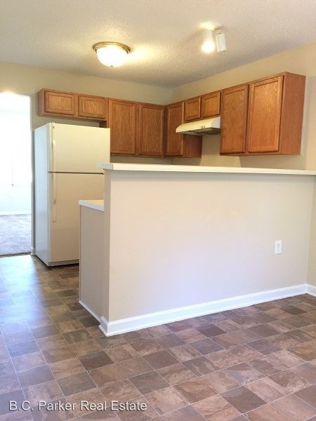 Building Photo - 1121 Spence Ct