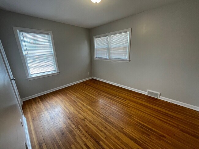 Foto del edificio - 1204 S Fabrique Dr