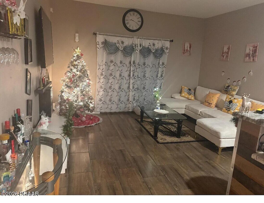 Building Photo - 355 Heritage Estates Ln