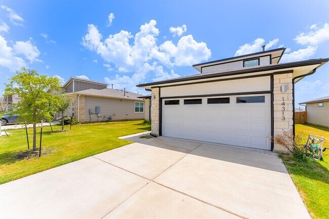 Foto del edificio - 14313 Cantarra Dr