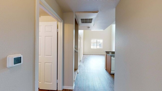 Interior Photo - Jefferson at Marina del Rey