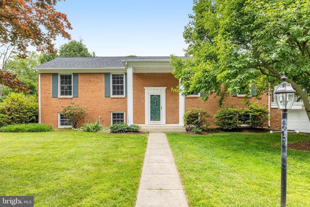 Primary Photo - 1023 Westbriar Dr NE