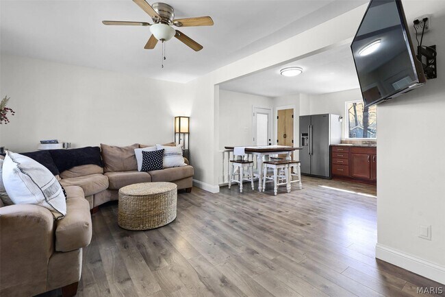 Foto del edificio - 145 Barkwood Trails Dr