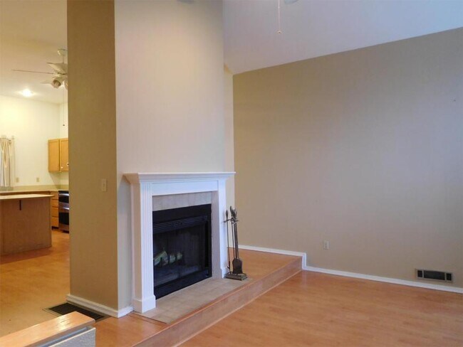 Building Photo - 3 bedroom in Renton WA 98058