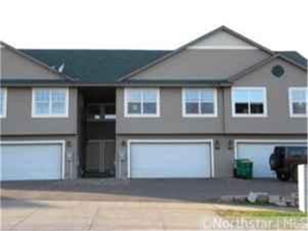 644 Pleasant Dr, Hastings, MN 55033 House for Rent in Hastings, MN