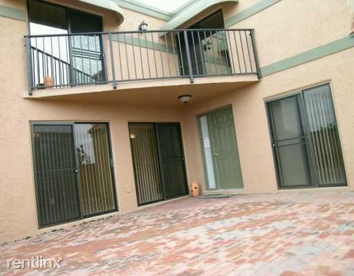 Building Photo - 3 br, 3 bath Townhome - 8230 Severn Dr Apt C