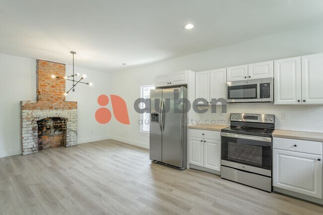 Foto del edificio - 1813 E 4th St