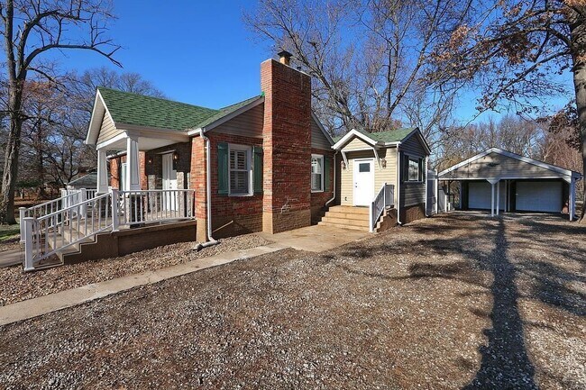 Foto del edificio - 1037 Prigge Rd