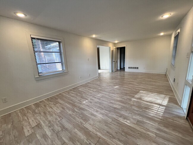 Foto del edificio - 3 Bed | 2 Bath Single Family Home