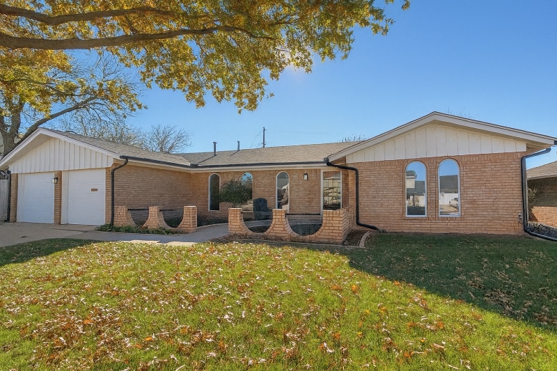 Photo - 8705 Lakeaire Dr (Oklahoma City, OK)