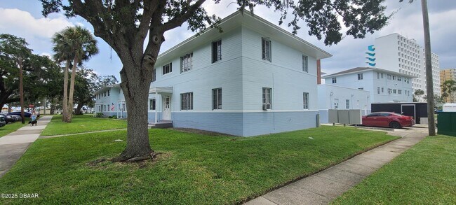 Foto del edificio - 500 S Beach St