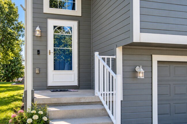 Foto del edificio - 16405 Camden Ave