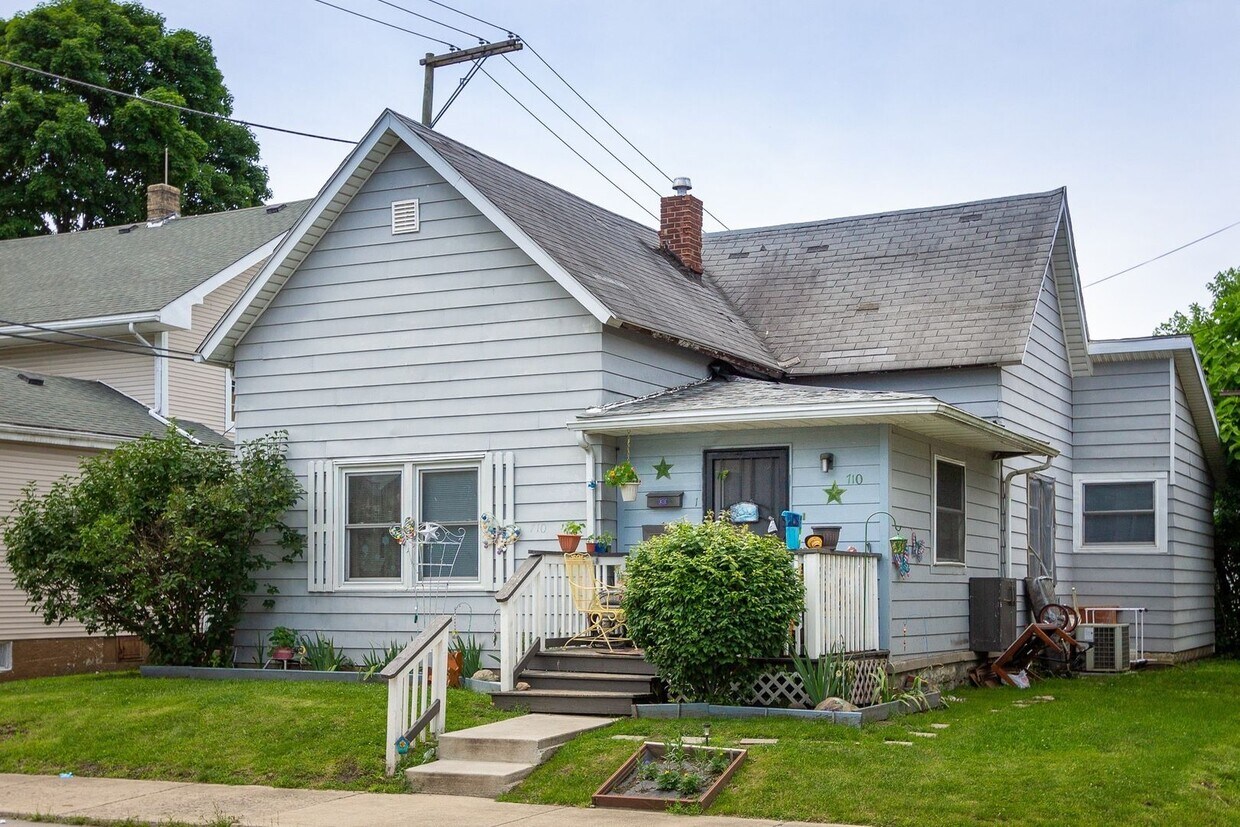 710 W Kilgore Ave Unit Apt. 1, Muncie, IN 47305 Room for Rent in Muncie, IN