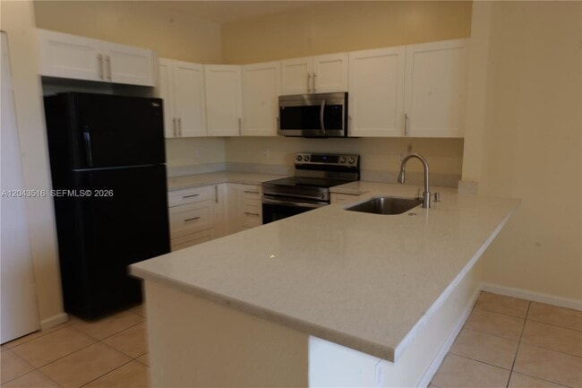 Foto del edificio - 8220 SW 25th Ct