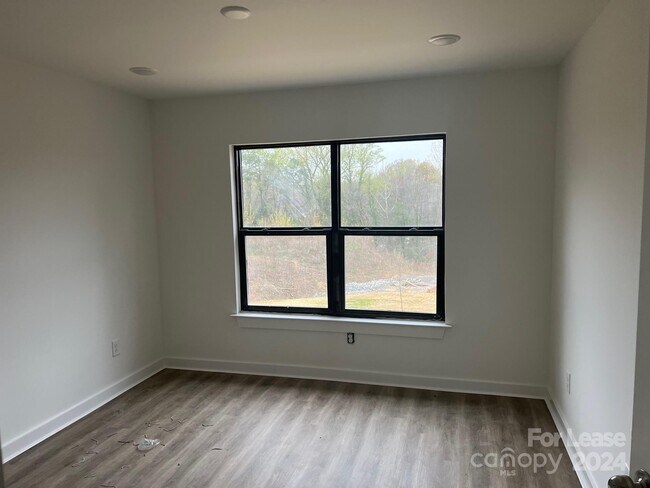 Foto del edificio - 2830 Watauga Ave