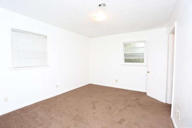 Bedroom - 1901 Apartments