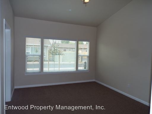 Building Photo - 930 E Lassen Ave