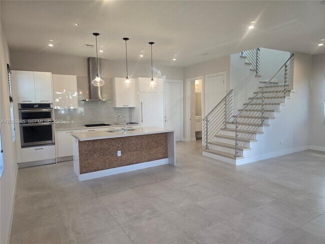 Foto del edificio - 8217 NW 46th St