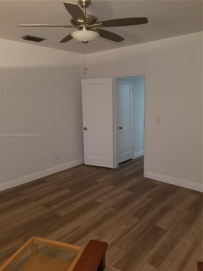 Foto del edificio - 1415 SW 17th Terrace
