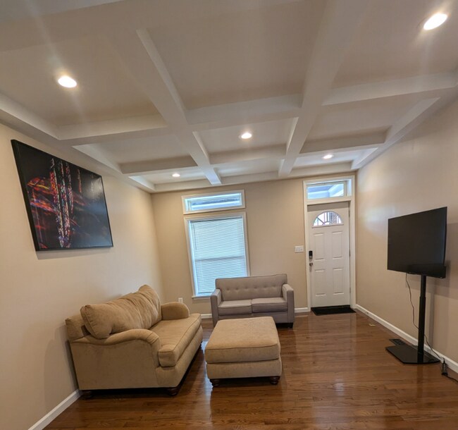 Foto del edificio - 3520 E Fayette St
