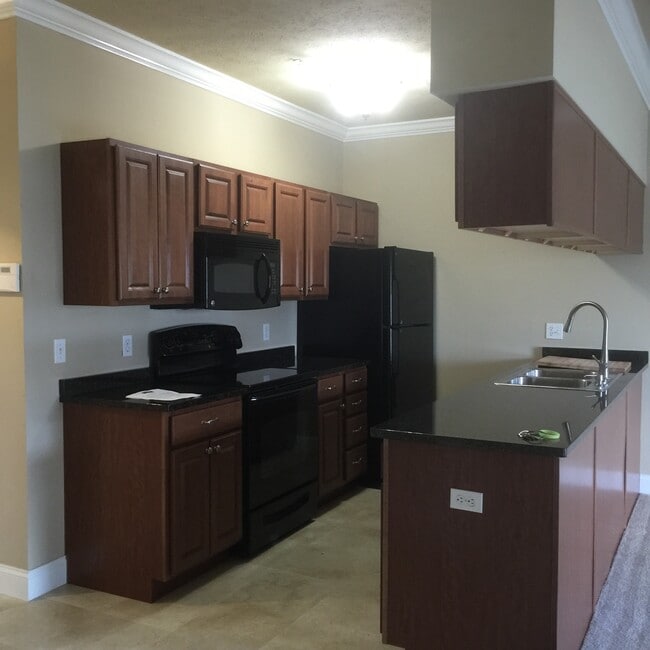 1815 Suncrest Vlg Unit 1815, WV 26505 Condo for Rent in