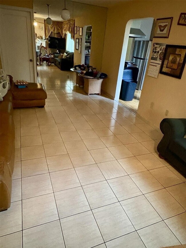 Foto del edificio - 10335 NW 26th Ave