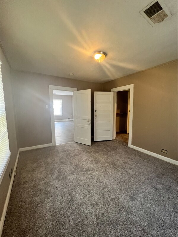 Building Photo - 1308 S Lexington St
