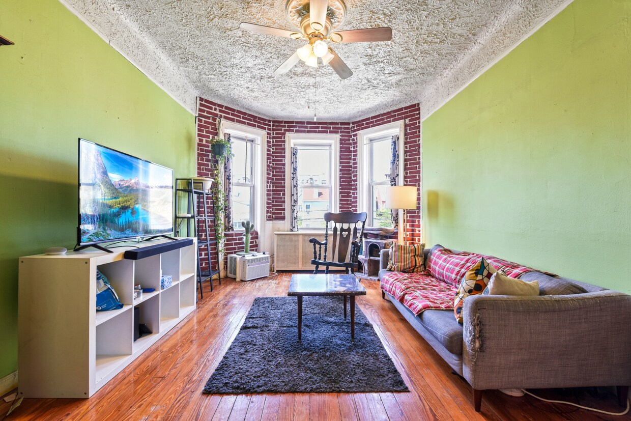 292 E 8th St Unit NA, Brooklyn, NY 11218 Room for Rent in Brooklyn