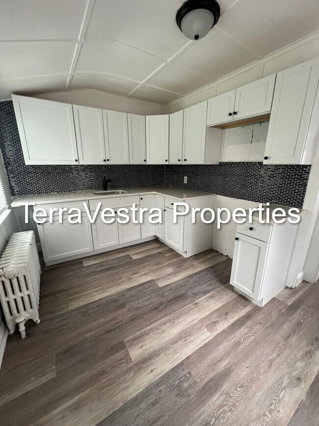 Foto del edificio - 3 Bed Single Family in Salem. Eligible for...