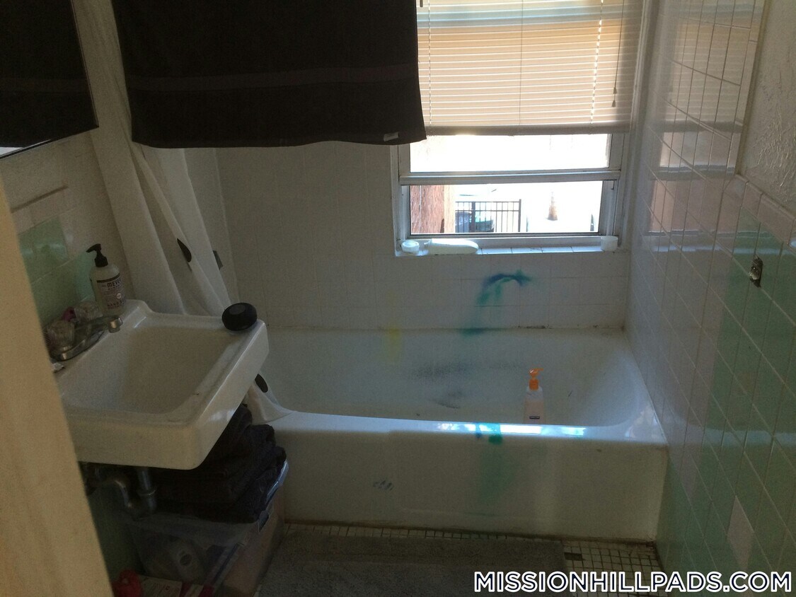 Foto del edificio - 28 S Huntington Ave