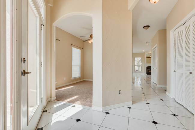 Foto del edificio - Secluded, 2 Bedroom, On Acreage in Azle!