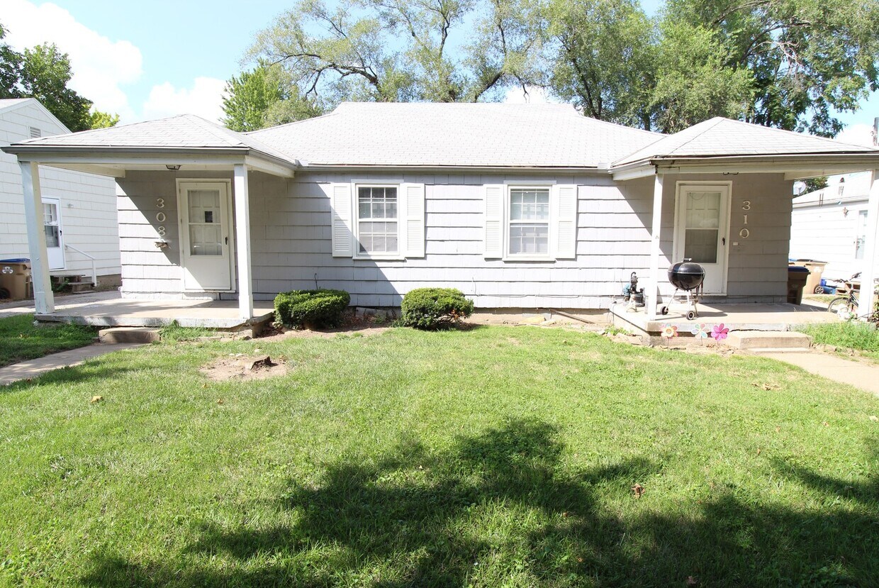 Foto principal - One Bedroom Duplex in North Kansas City