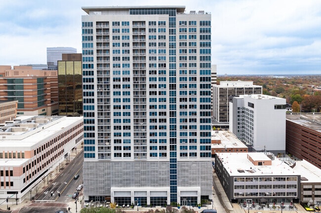 Two Twelve Clayton - Two Twelve Clayton Apartments