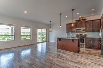 Building Photo - 4409 Bellevue Dr