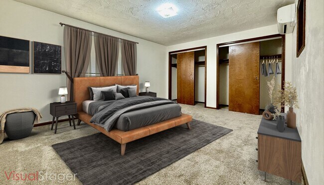 Building Photo - Two Bedroom Townhome with AC, Garage & Ful...