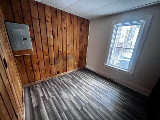 Foto del edificio - Railroad Street_12