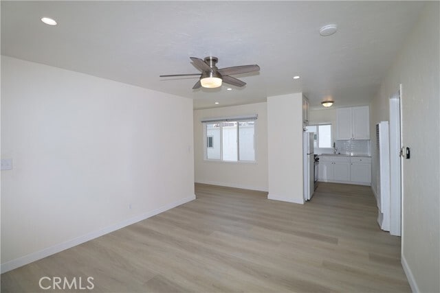 Building Photo - 330 Avenida Cabrillo