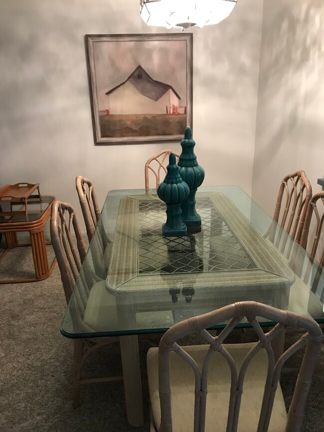 Building Photo - 108 Amherst Ln