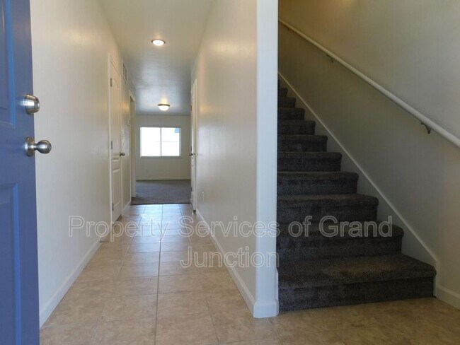 Foto del edificio - 654 Trinity Way