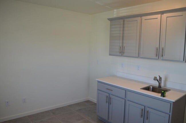 Building Photo - 2287 Owens Ct