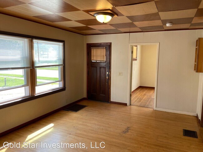 Foto del edificio - 4 br, 1 bath House - 908 Cherry