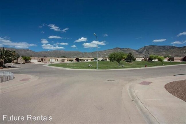 Foto del edificio - 3 br, 2 bath House - 2524 Las Alturas Ct