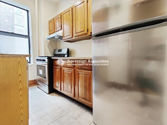 Foto del edificio - 64 W 108th St