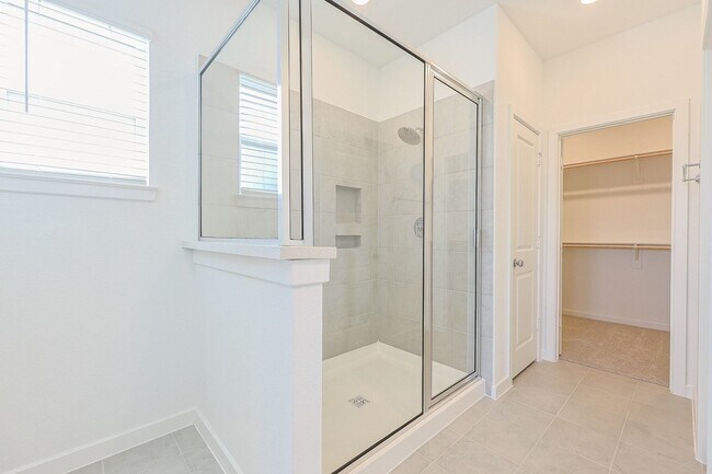 Building Photo - 21510 Banpo Bend Dr